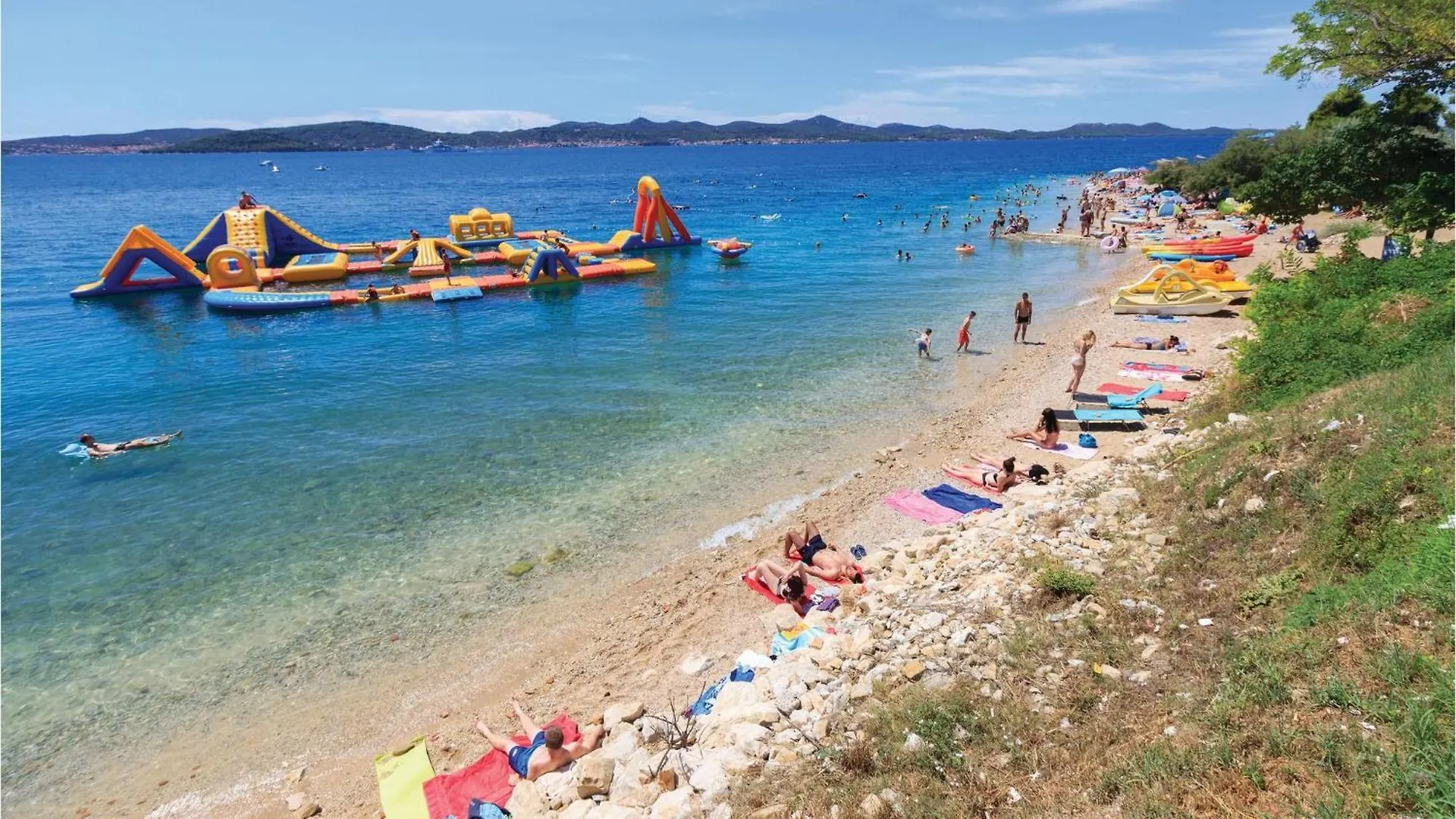 3 Bedroom Awesome Apartment In Kozino Croatia